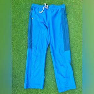 FIGS technical men’s pant scrubs